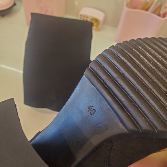 It is small to me - Picture 2 of 6